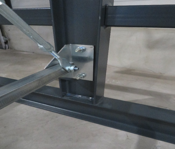 Kragarmregal einseitig 3,91 m – 200 cm | 200 kg pro Arm | BLT